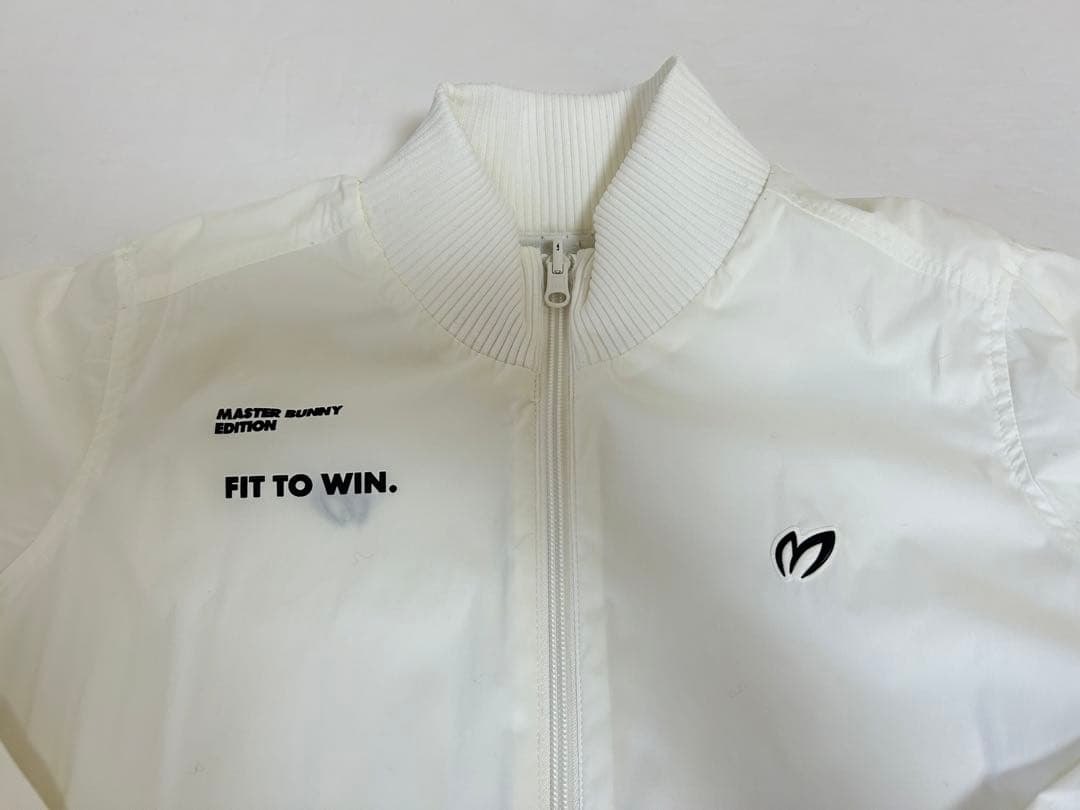 白ジップアップ リバーシブルジャケット