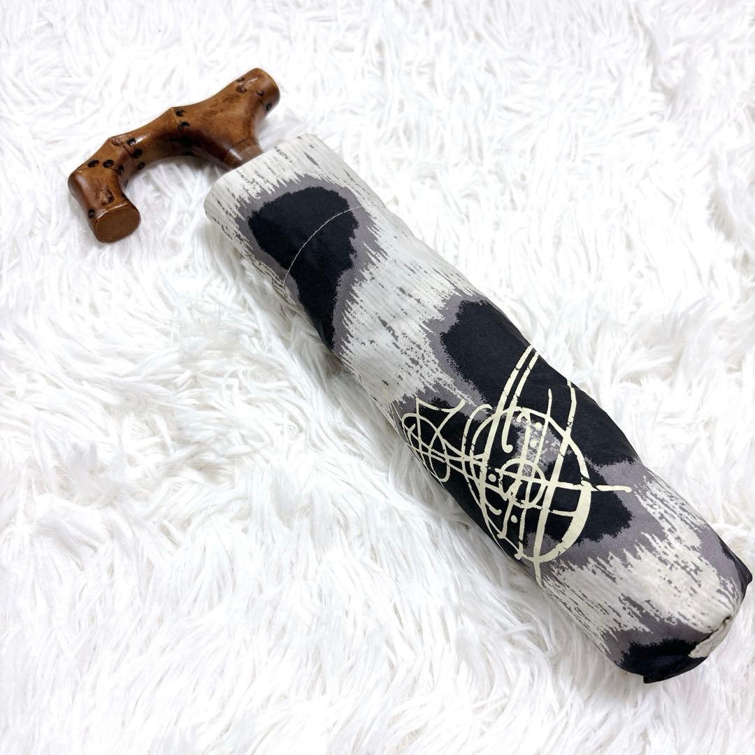 希少　ヴィヴィアンウエストウッド レオパード柄　折りたたみ傘　木製　オーブ　人気