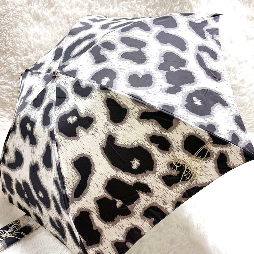 希少　ヴィヴィアンウエストウッド レオパード柄　折りたたみ傘　木製　オーブ　人気
