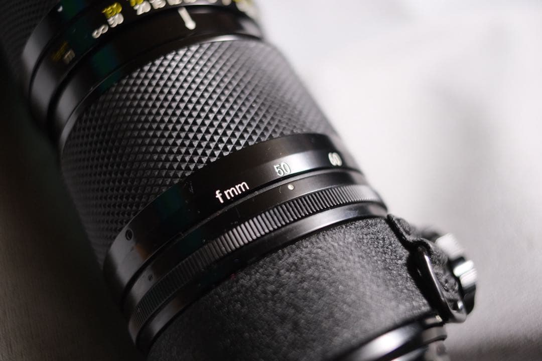 \"日本光学\"ロゴ Zoom-nikkor auto 50-300mm f4.5