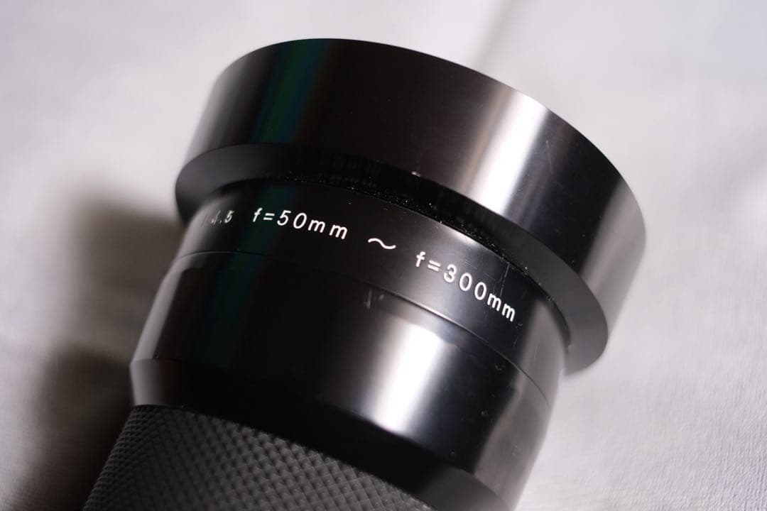 \"日本光学\"ロゴ Zoom-nikkor auto 50-300mm f4.5