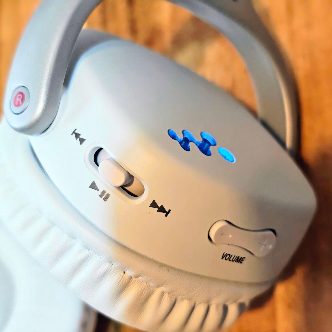 SONY NW-WH303 ヘッドフォン型ウォークマン