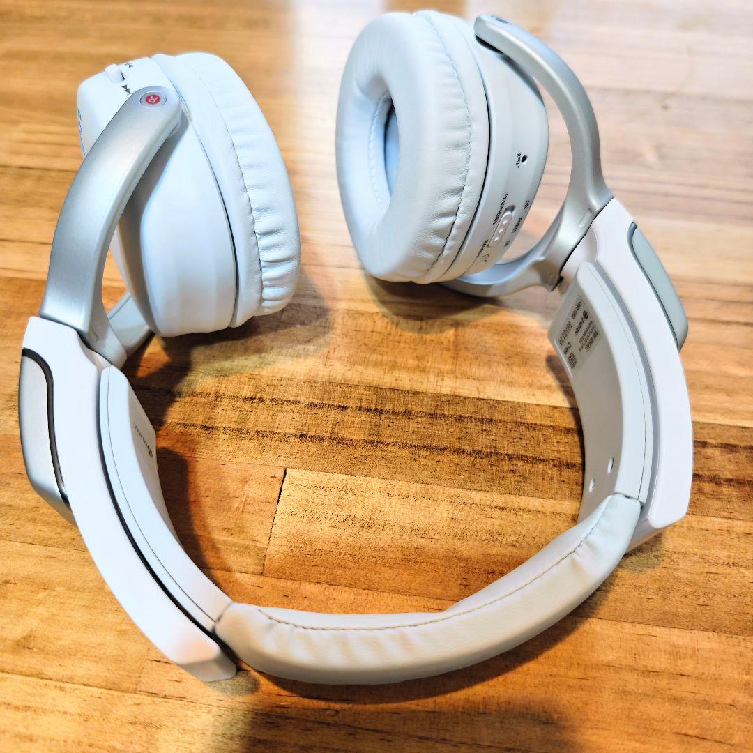 SONY NW-WH303 ヘッドフォン型ウォークマン