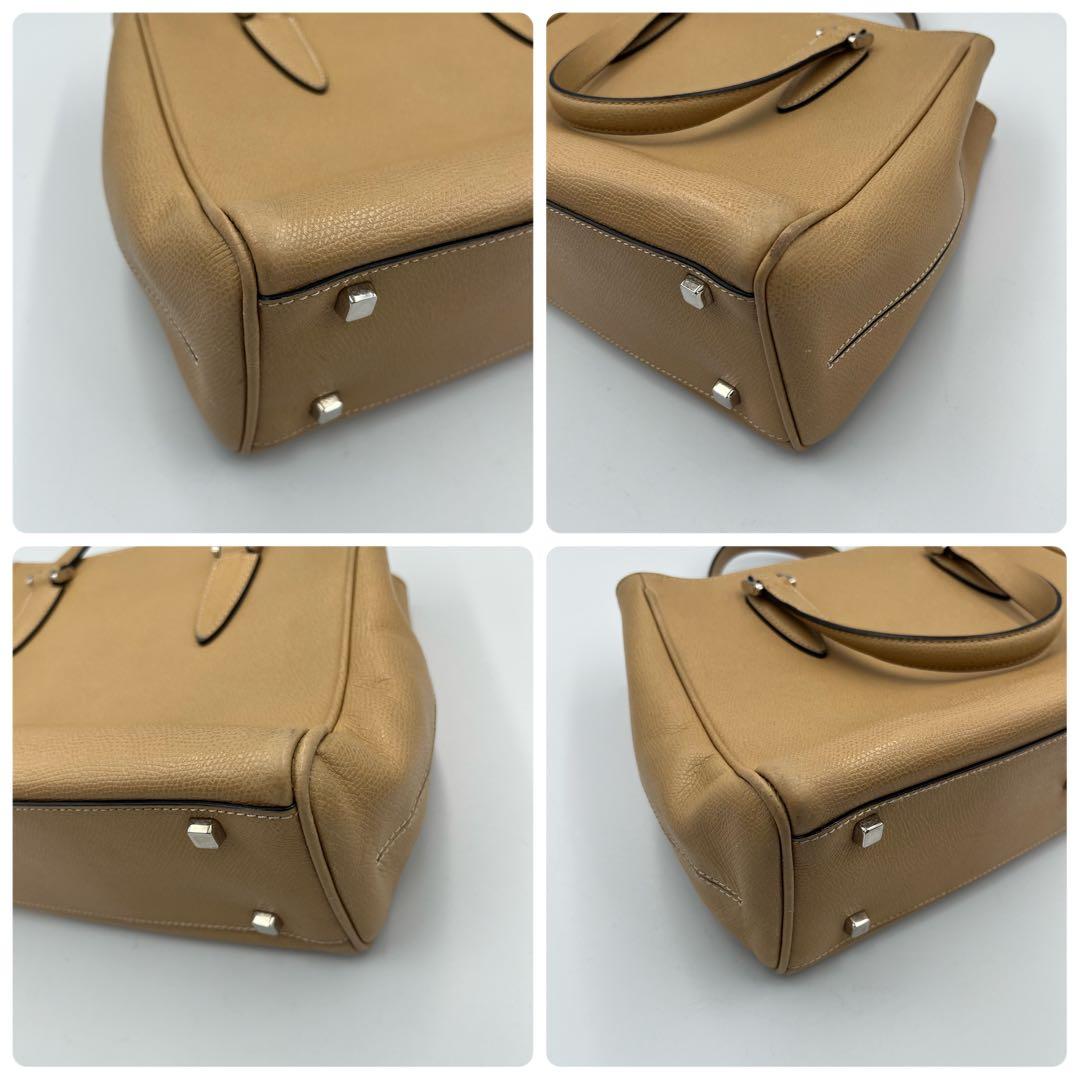 【人気】Valextra ハンドバッグ ベージュ 保存袋付き　小ぶりサイズ