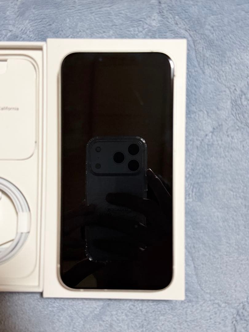 Apple iPhone 13 ホワイト スターライト　本体 充電ケーブル付き