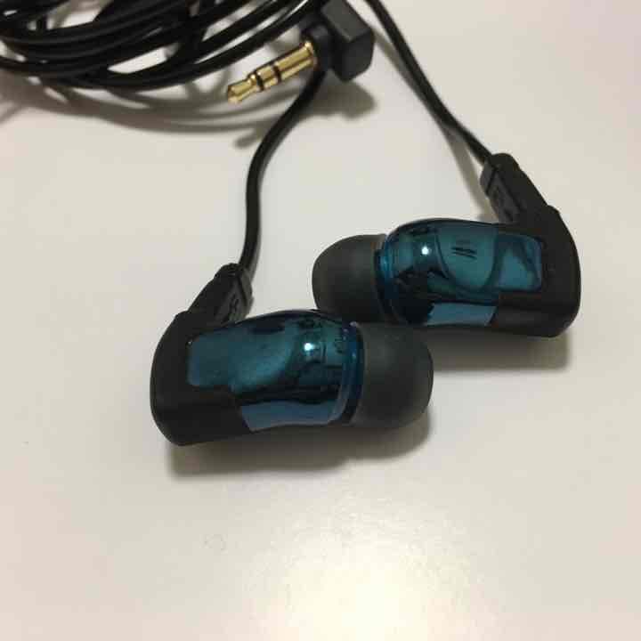 イヤホン Ultimate Ears TripleFi 10 NoiseIsolating