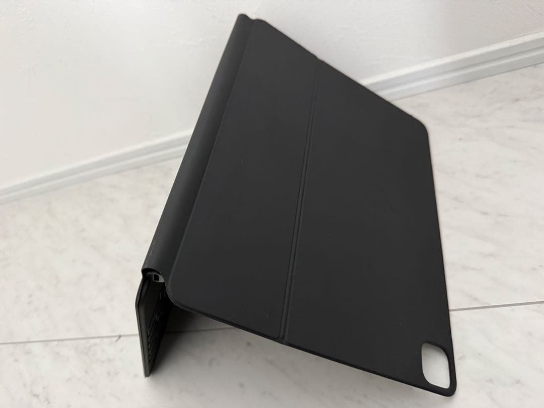 Apple Magic Keyboard 12.9インチ