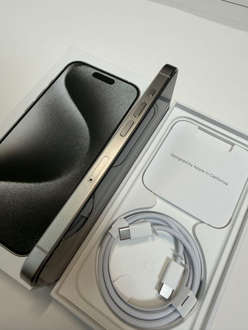 【美品】iPhone 15 Pro 128GB SIMフリー