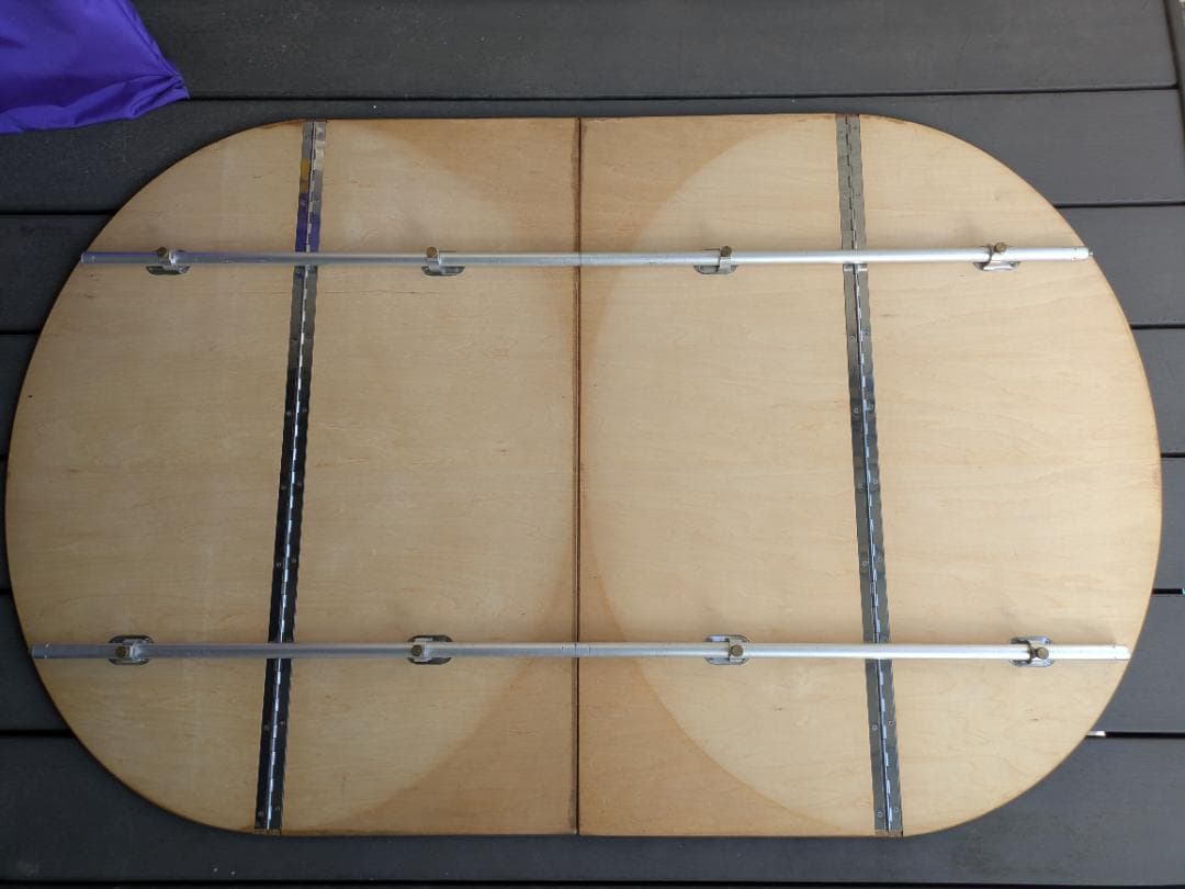 折りたたみテーブル