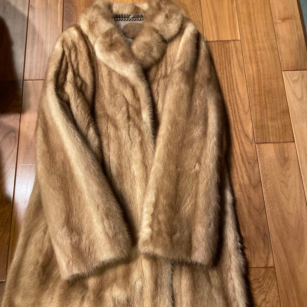 ミンク毛皮ロングコート