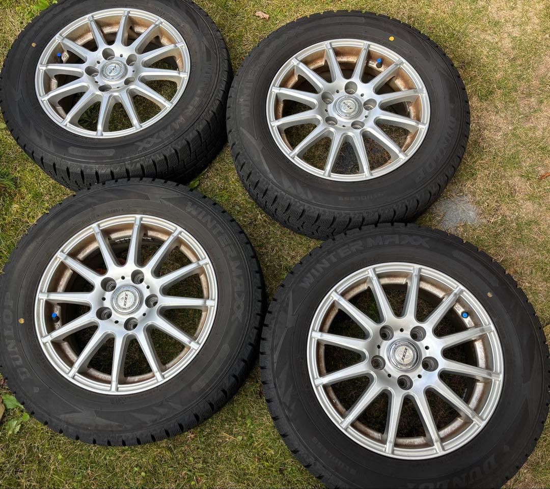 ★送料込み★ ダンロップ 15インチスタッドレス 2023年製195\65R15