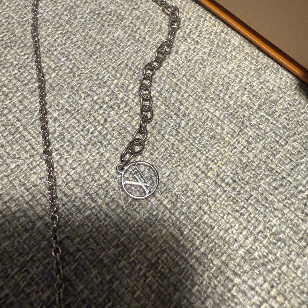 ら*ン様 ルイヴィトン　ネックレス・LV アイコニック