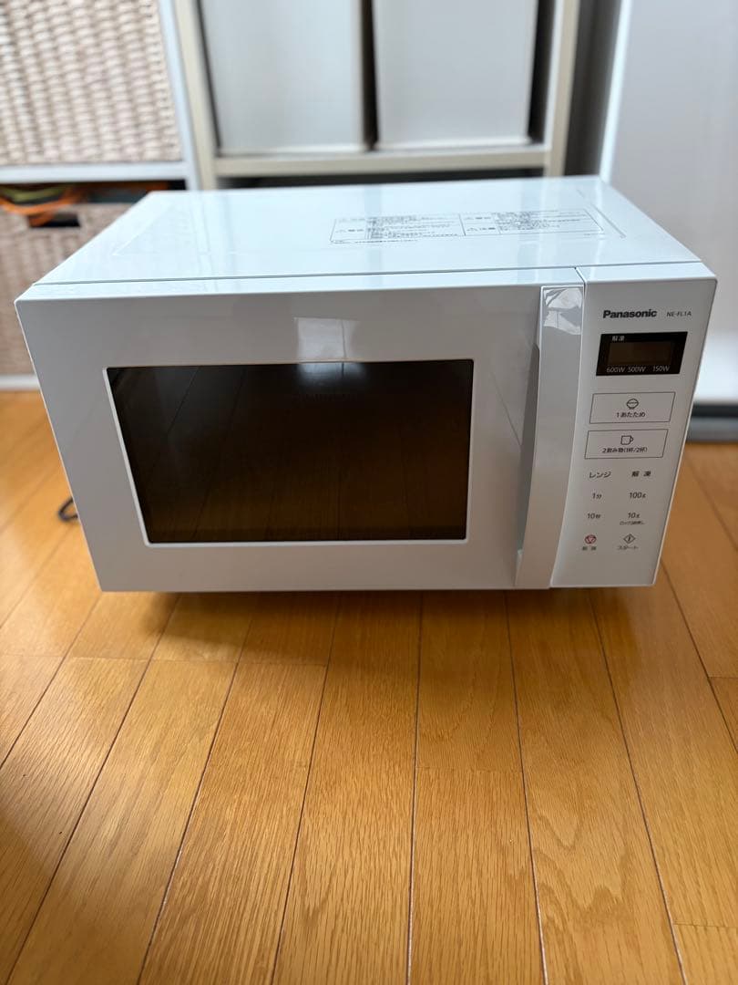 【値下げ中】Panasonic 電子レンジ　NE-FL1A-W