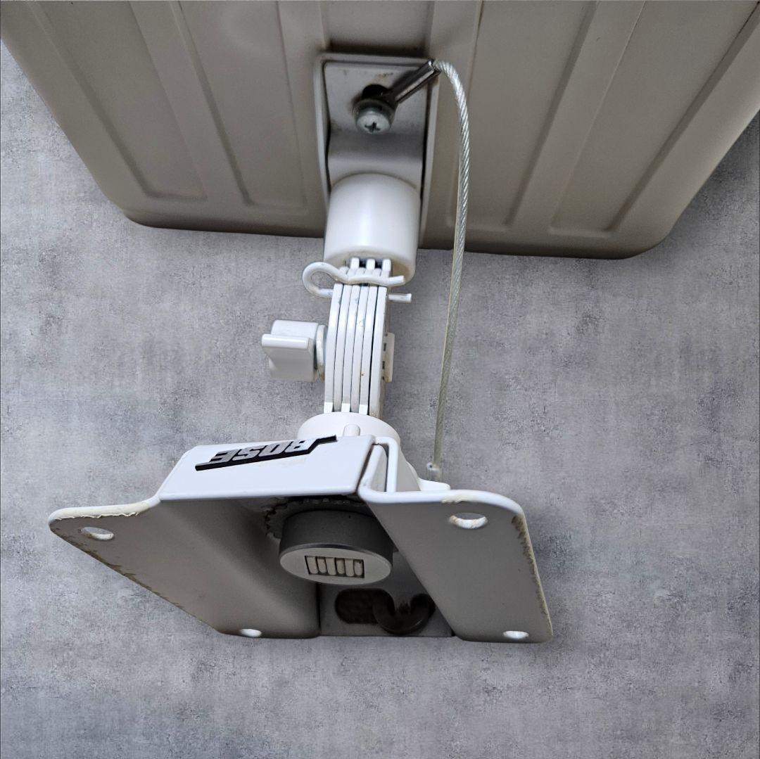 BOSE ボーズ 111ADW ペアスピーカー 白 純正吊り金具付