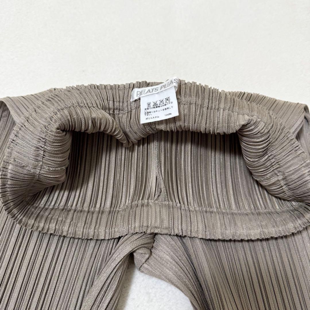 極美品✨PLEATS PLEASE プリーツ　七部丈　ベージュ　ボトムス