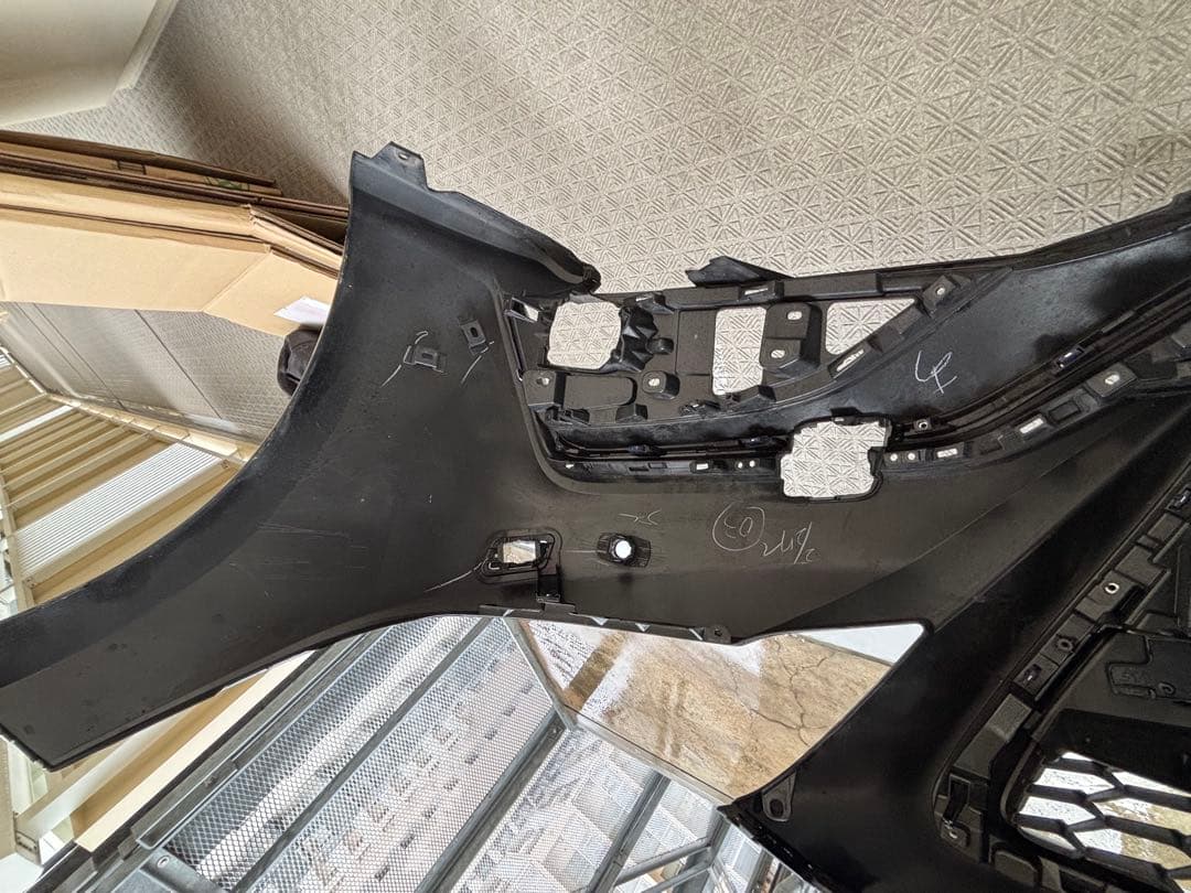 クラウン 220 RS 純正バンパー　グリル付き パールブラック