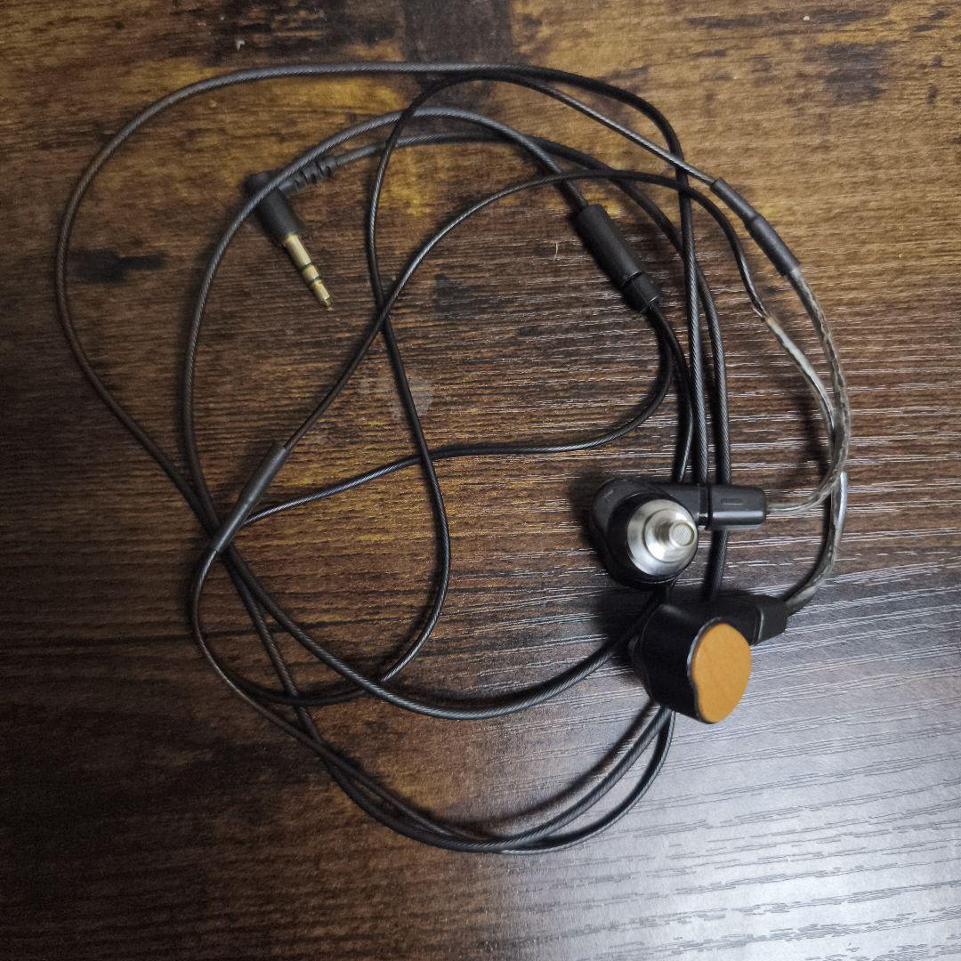 TAGO STUDIO T3-02 ジャンク イヤホン