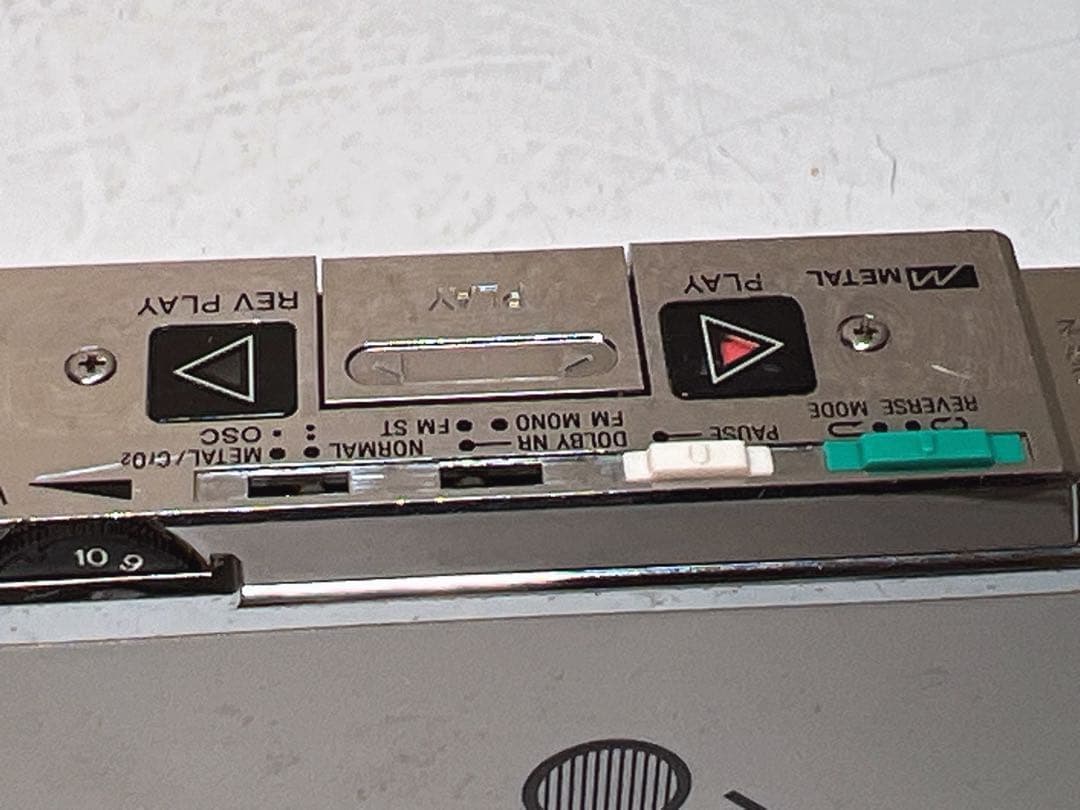 AIWA HS-J9 カセットボーイ TV/AM/FM ジャンク