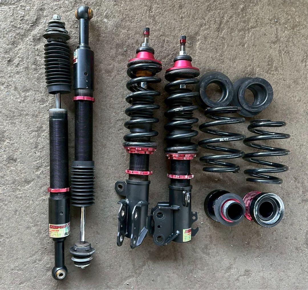 パーツ DAMPER ZZR DAA-NHP10 TOYOTA AQUA