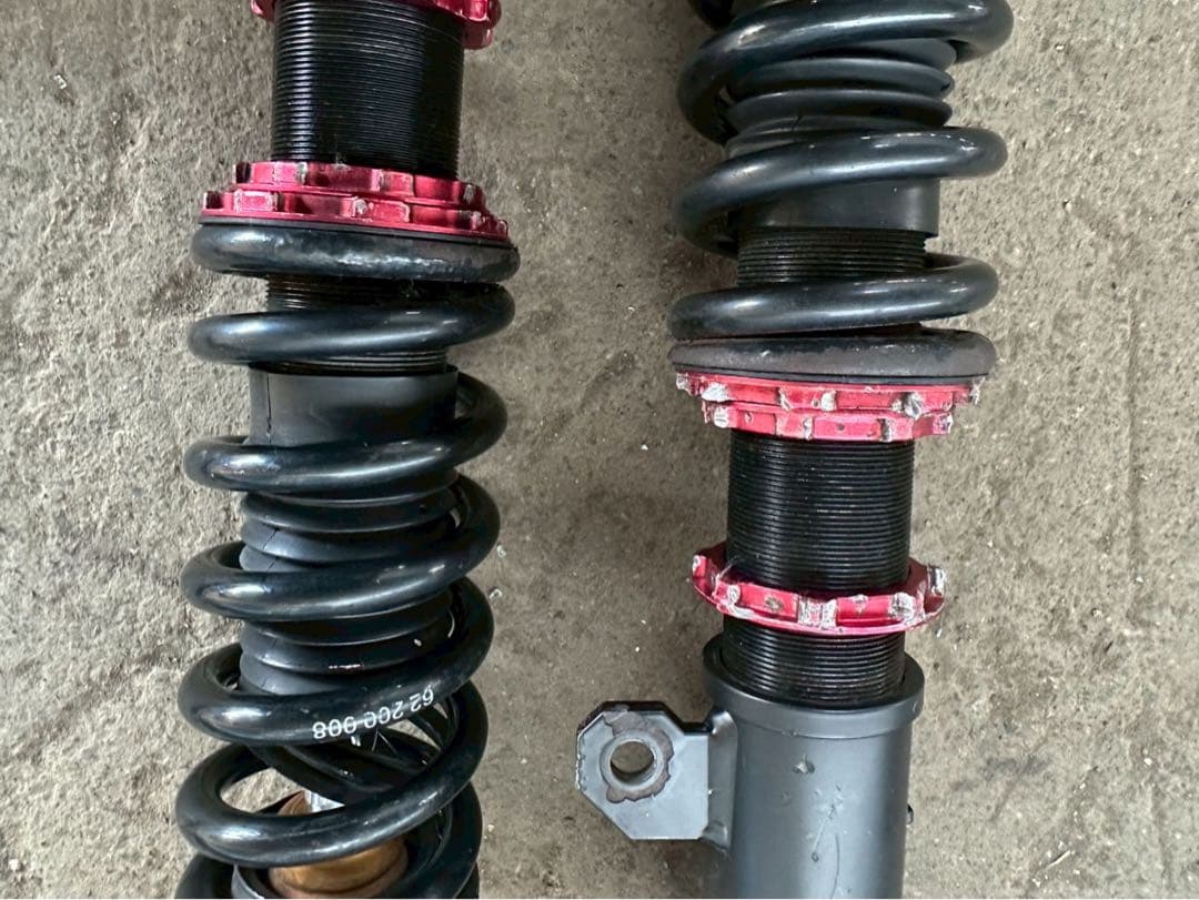 パーツ DAMPER ZZR DAA-NHP10 TOYOTA AQUA