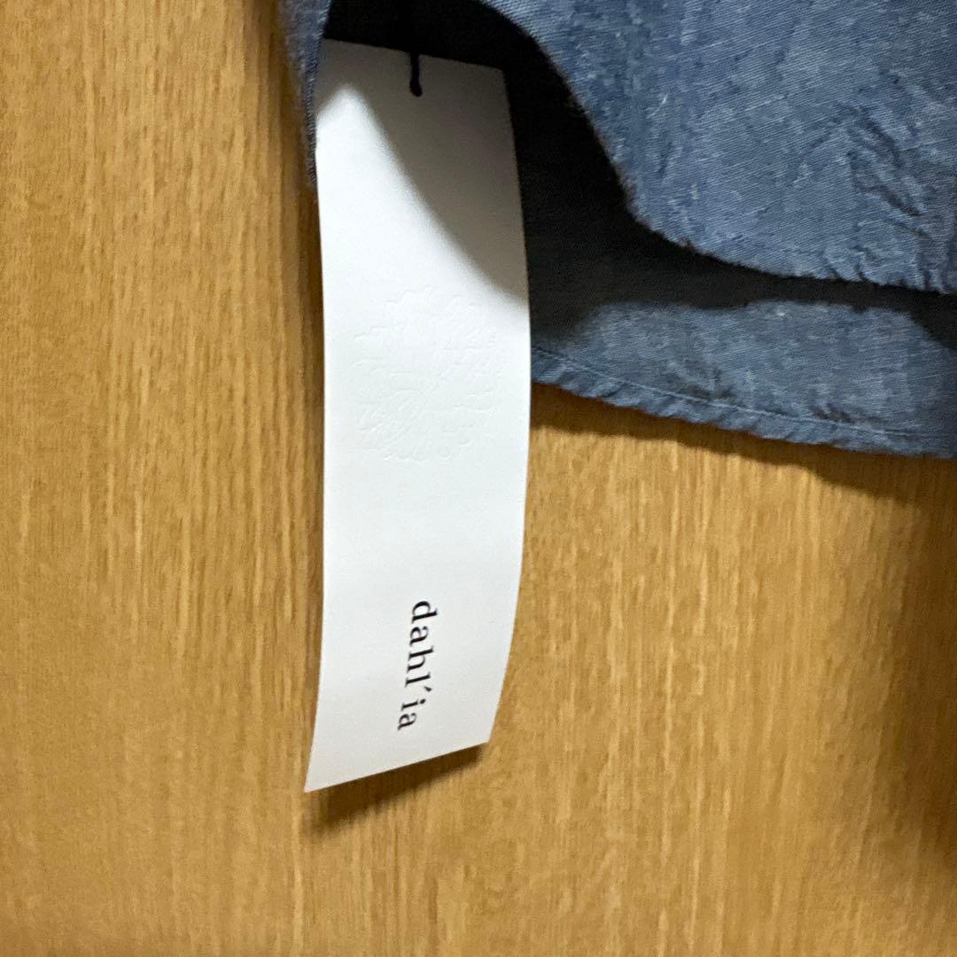 dahl'ia フリル付きダークブルー長袖シャツ