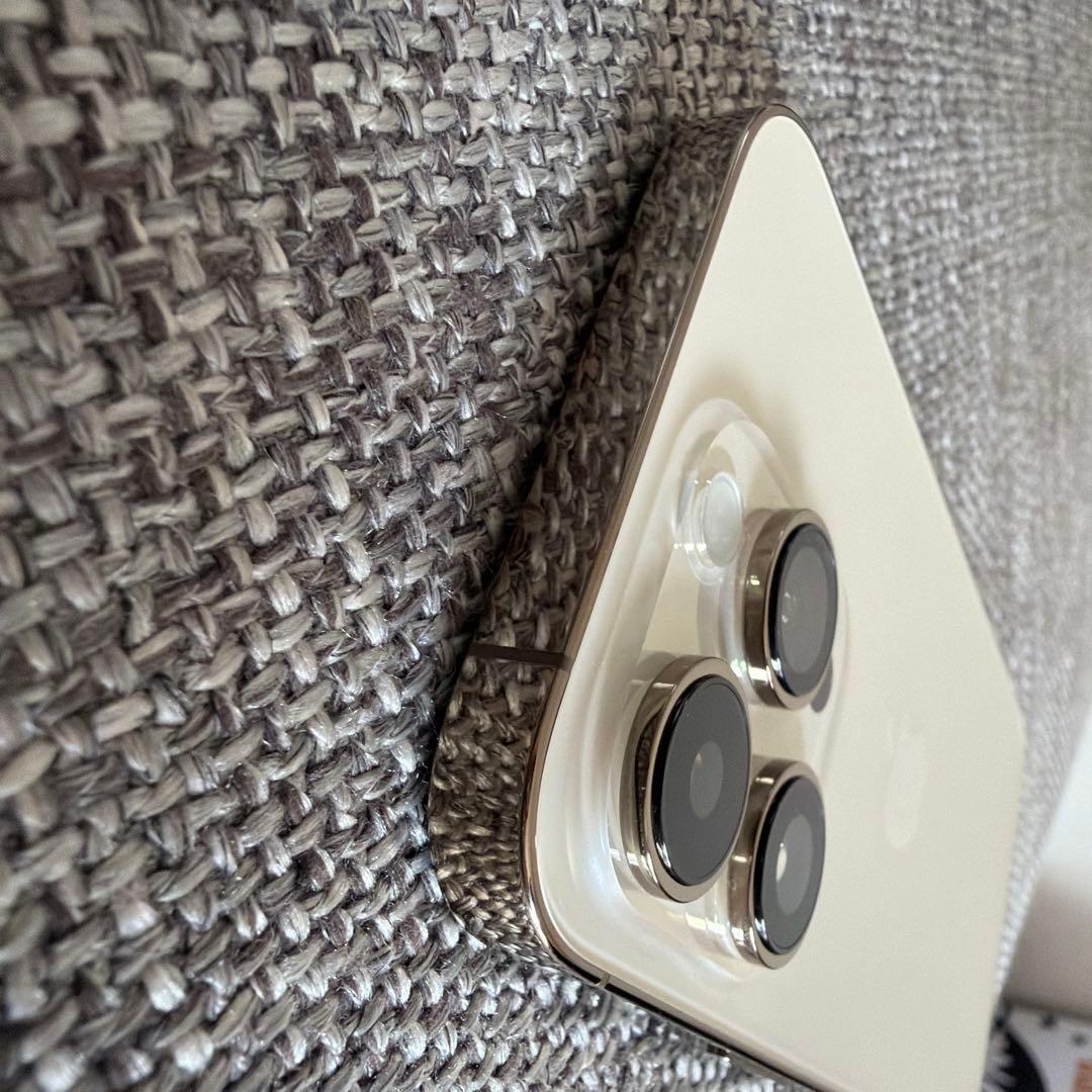 【美品】Apple iPhone 14 pro 256GB ゴールド