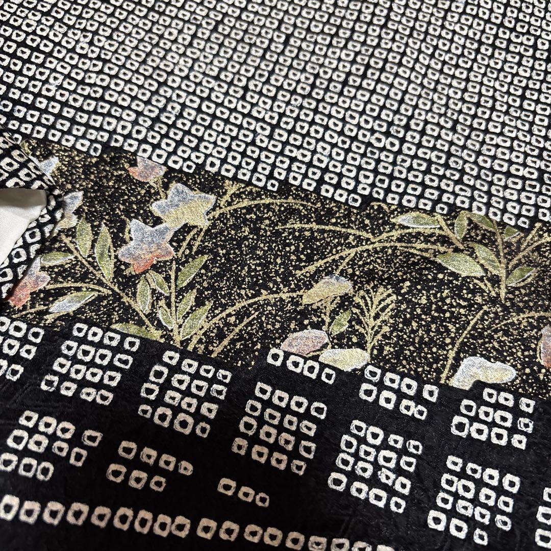 【1/18】訪問着☆花柄（絞り・刺繍）（黒色）