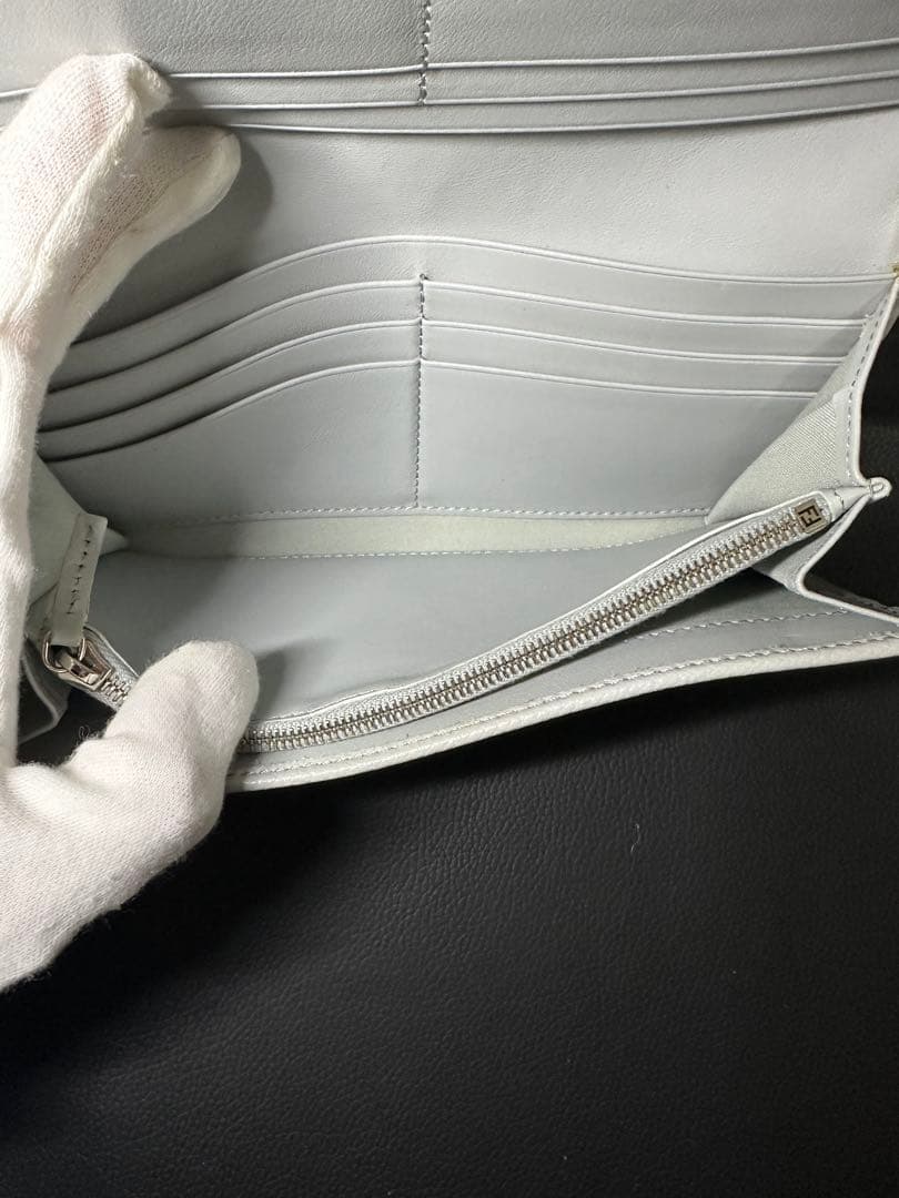 FENDIフェンディ 長財布