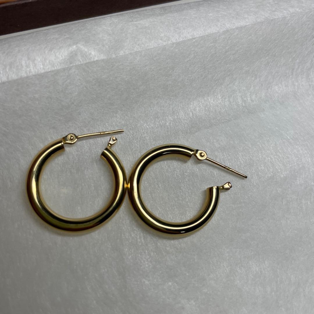 18k フープピアス 太さ3mm 幅20mm 18金 1.4ｇ