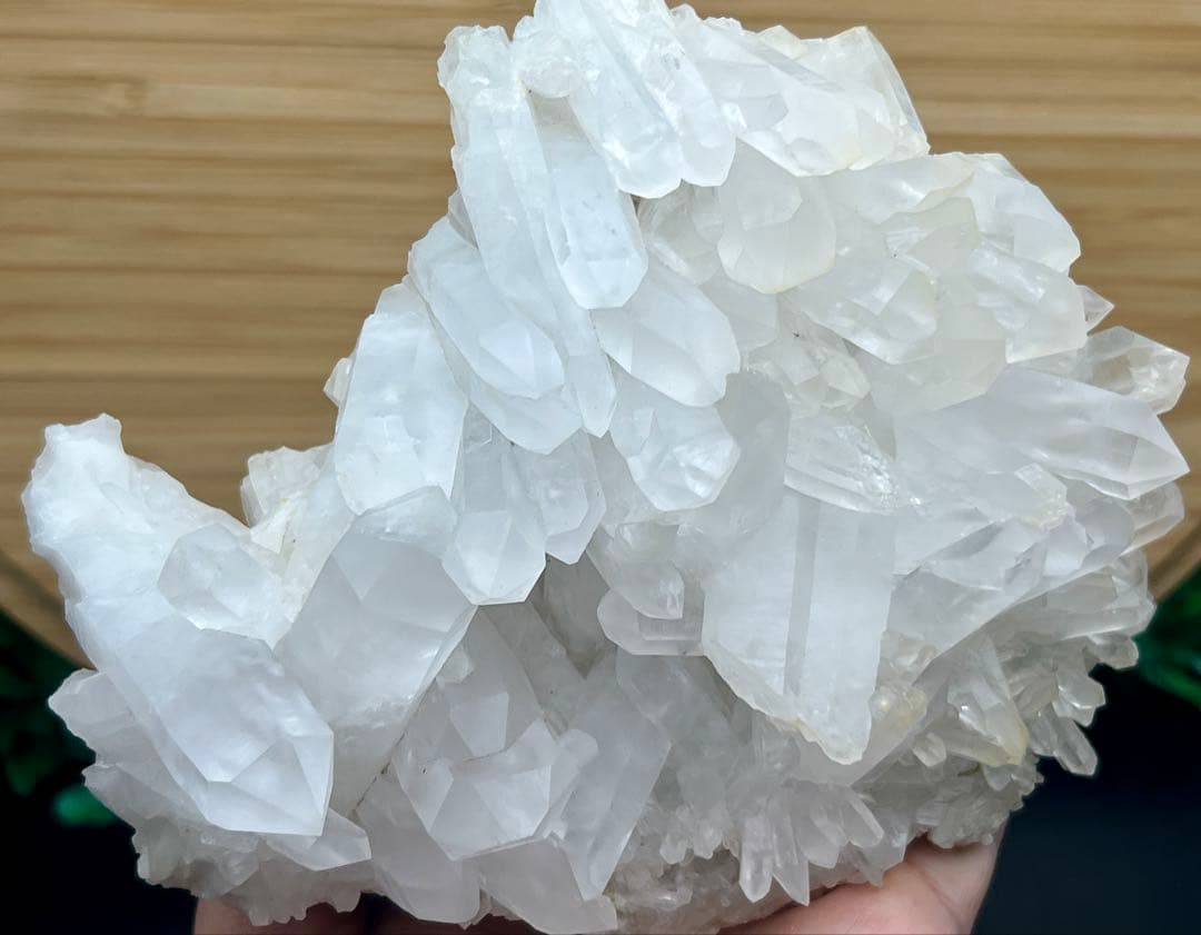 天然ヒマラヤ水晶クラスター　マニカラン産　パワーストーン　浄化　台付き