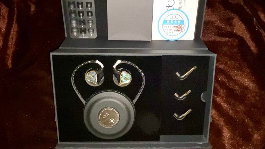 qdc EMPEROR 【付属品完備＋おまけ】 有線イヤホン