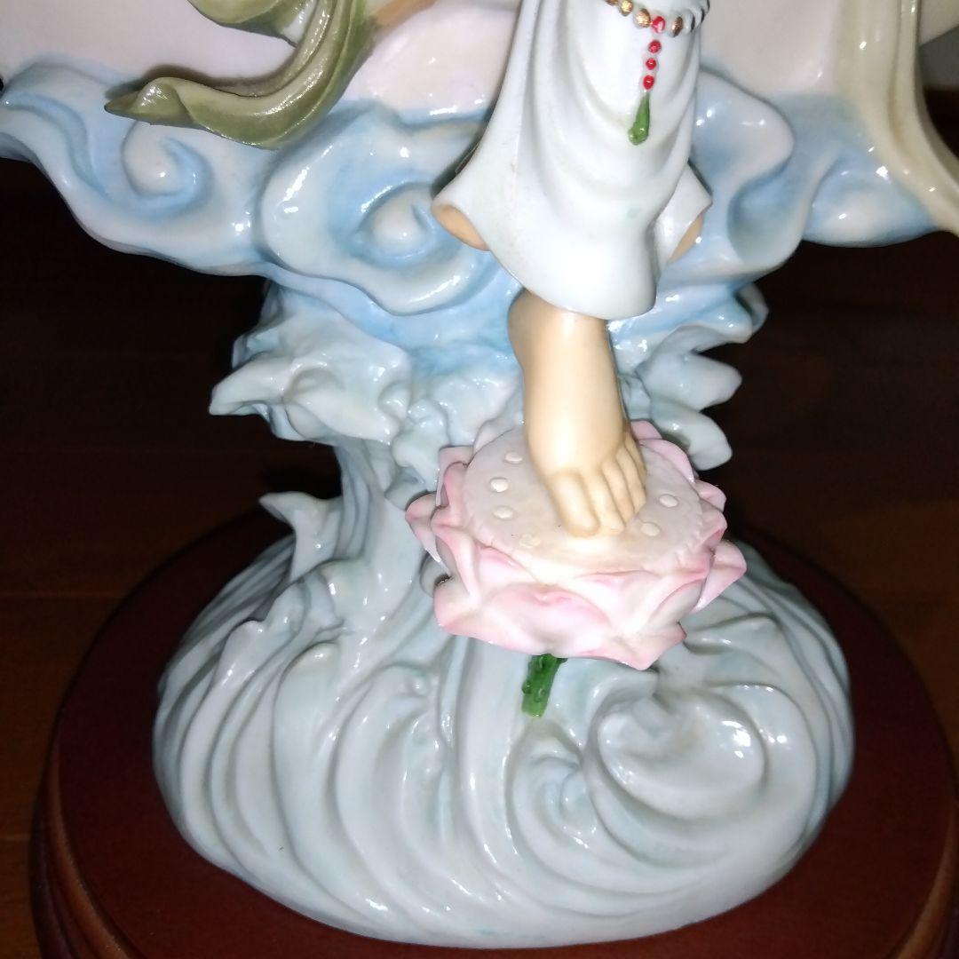 水月観音置き物