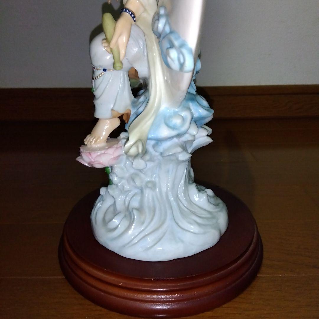 水月観音置き物