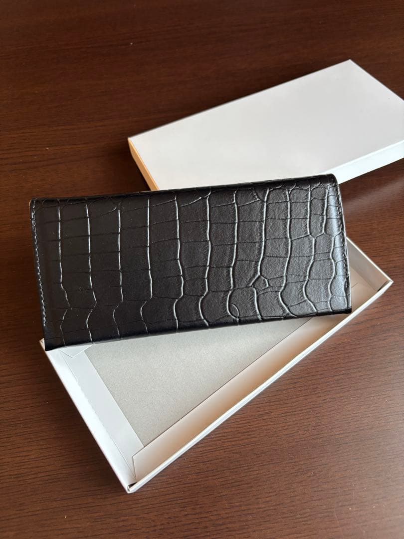 皇居菊の御紋入り 長財布 クロコ風型押し 黒