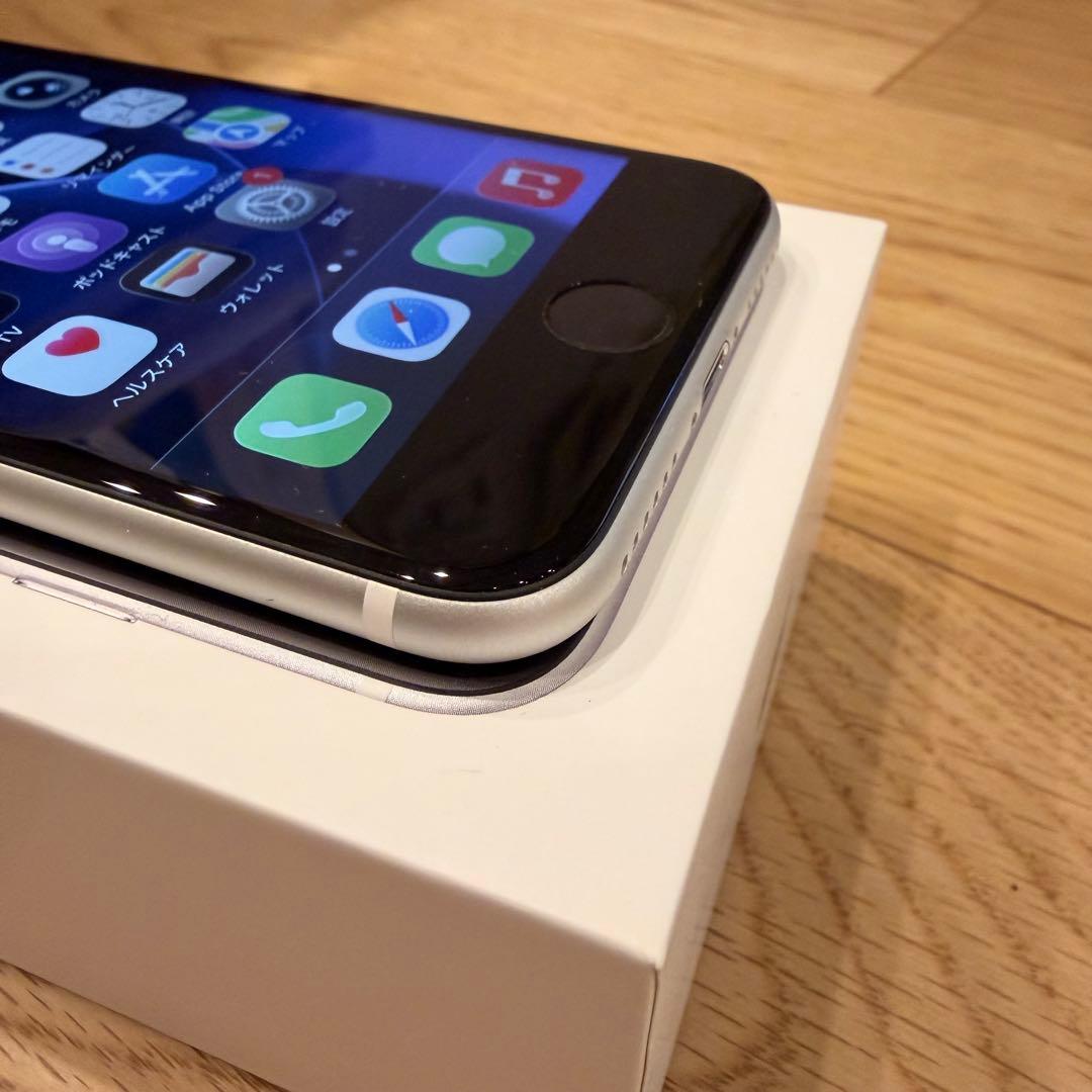 iPhone SE2 ホワイト128GB SIMフリー MXD12J/A