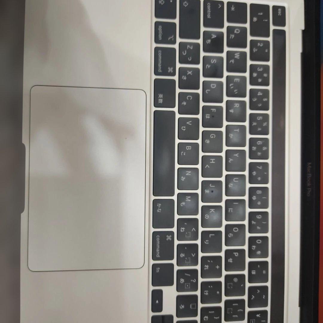 MacBook Pro13インチ 2020 箱 ケース付き