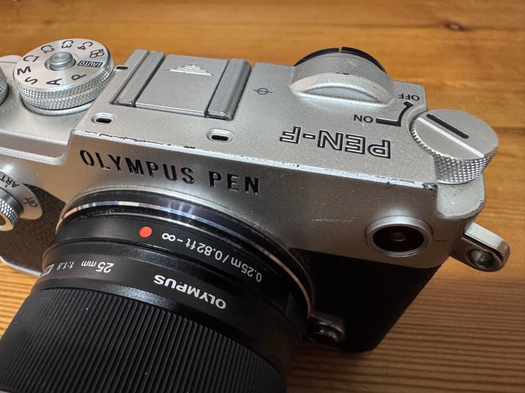 OLYMPUS PEN-F ミラーレス一眼 本体とレンズ
