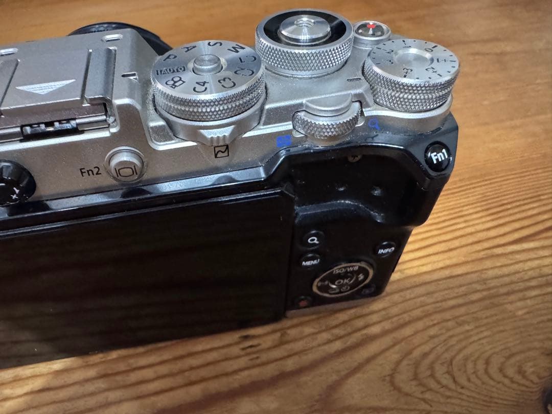 OLYMPUS PEN-F ミラーレス一眼 本体とレンズ
