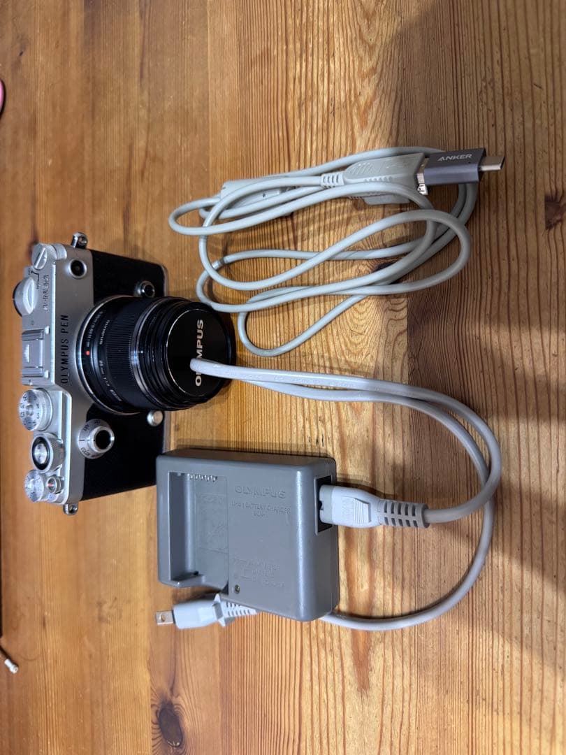 OLYMPUS PEN-F ミラーレス一眼 本体とレンズ