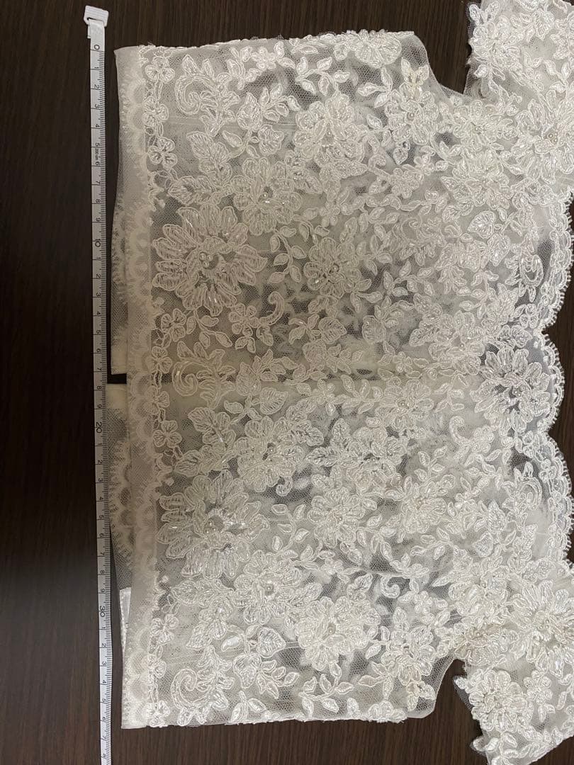 with a white 11号　アールイズウェディング　ボレロ