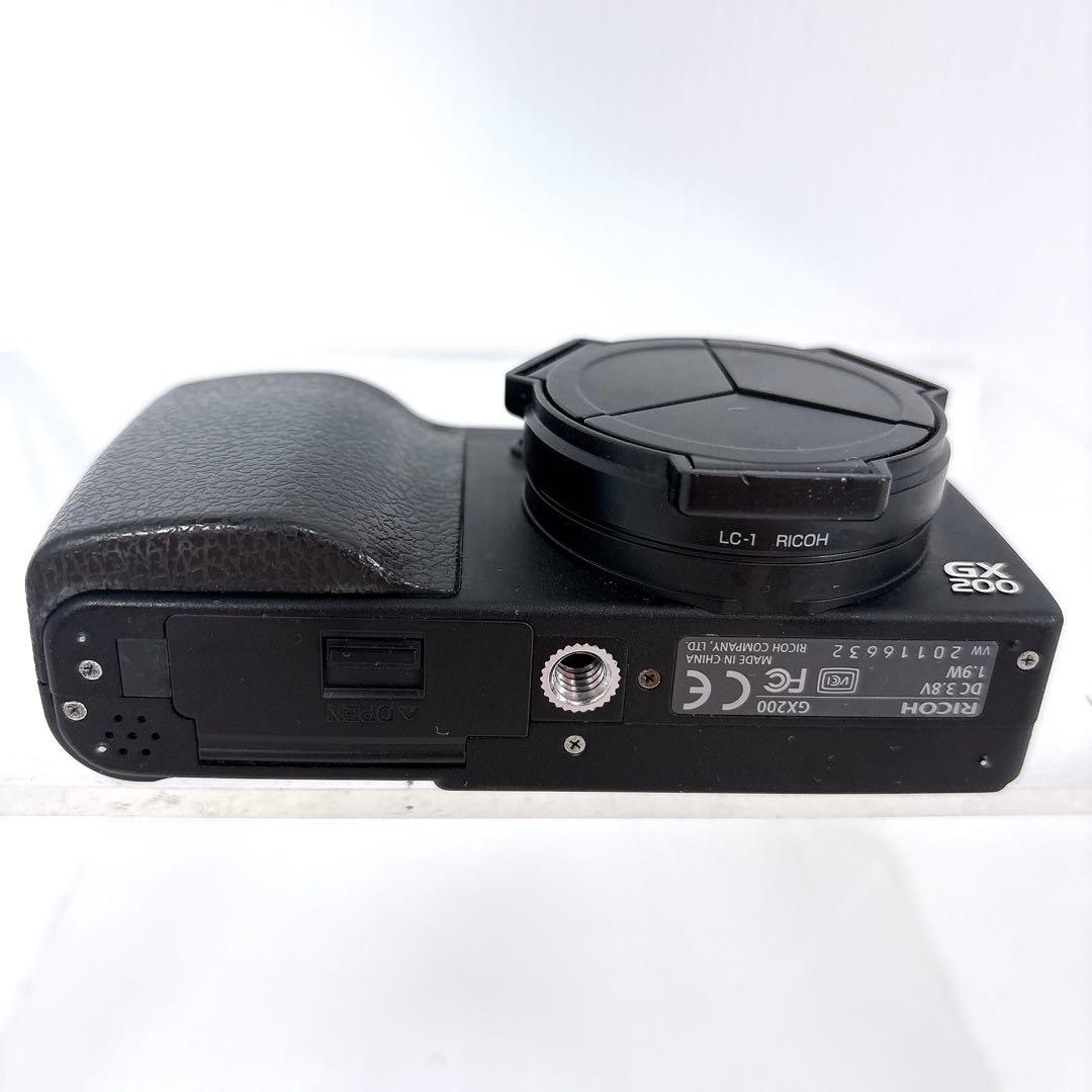 RICOH GX200 本体 充電器付き リコー デジタルカメラ