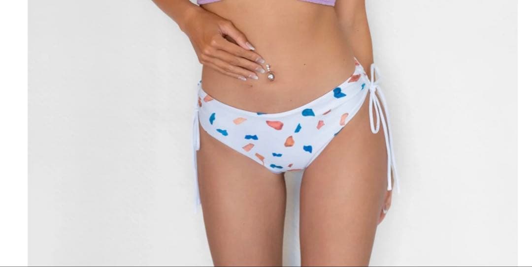 2025新作RESELVES ビキニM 上下セット　美品