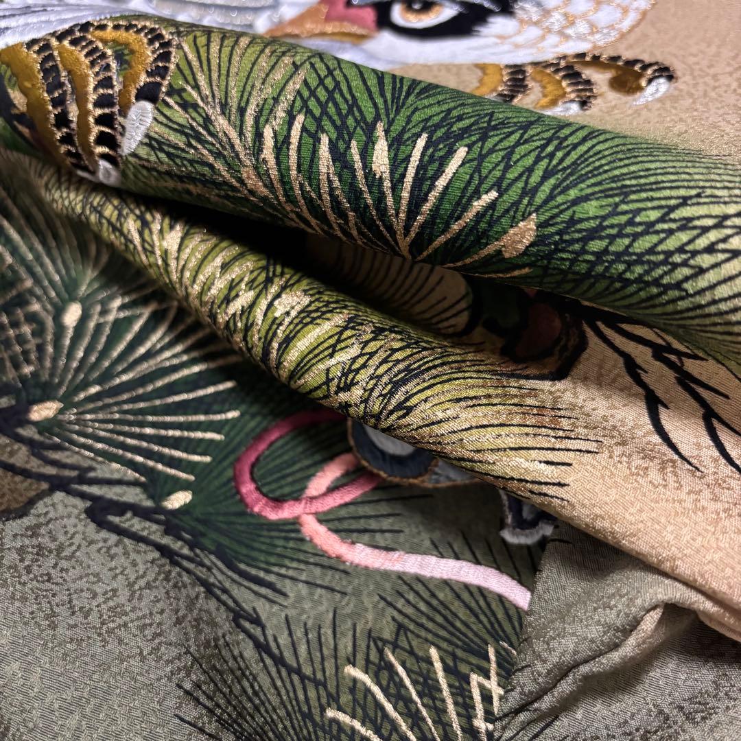 @様【新品】日本製 総刺繍 正絹 一本松 襦袢付 祝い箱付 お宮参り 産着