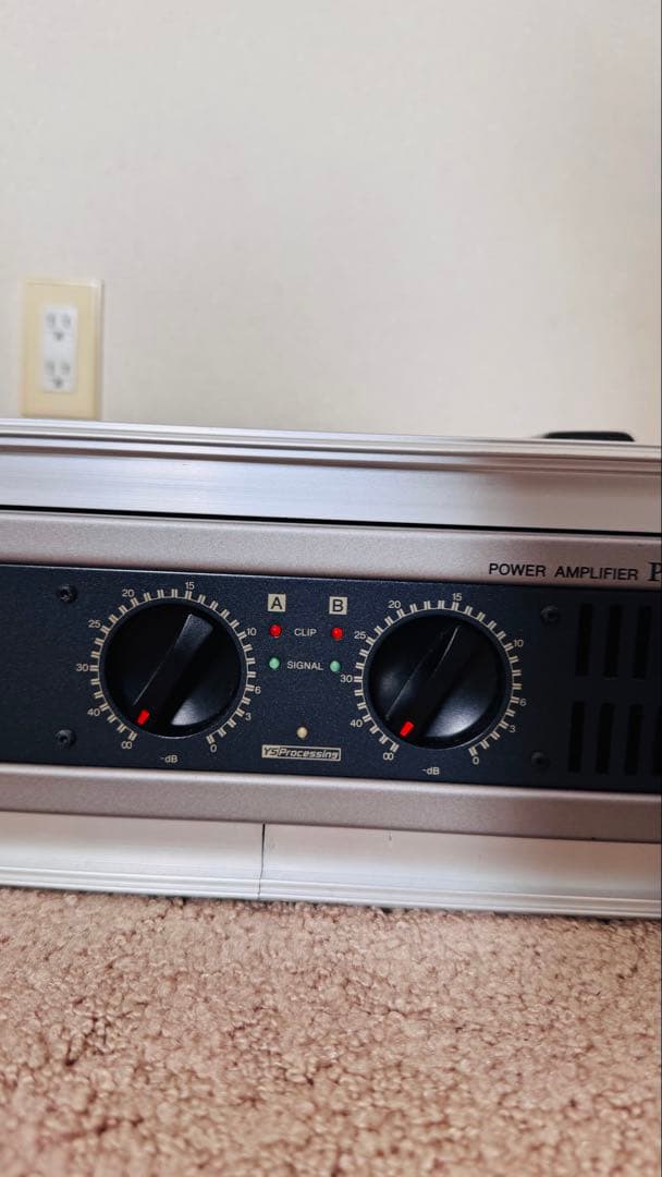 Yamaha P2500S パワーアンプ