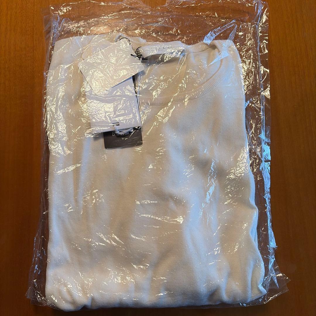 新品タグ付き Cruciani ホワイト44長袖ニット