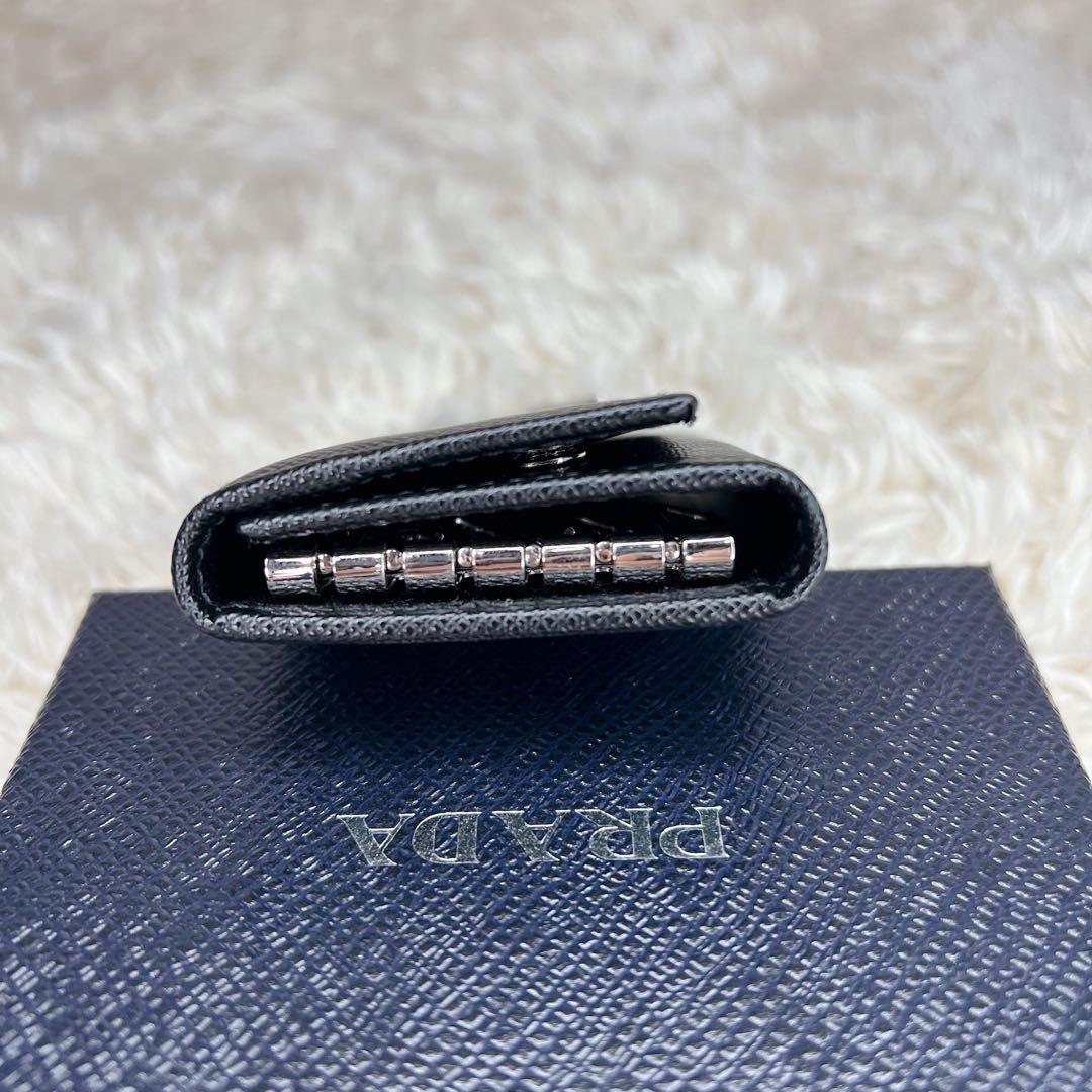 【美品】 PRADA 6連キーケース サフィアーノ レザー 三角ロゴ