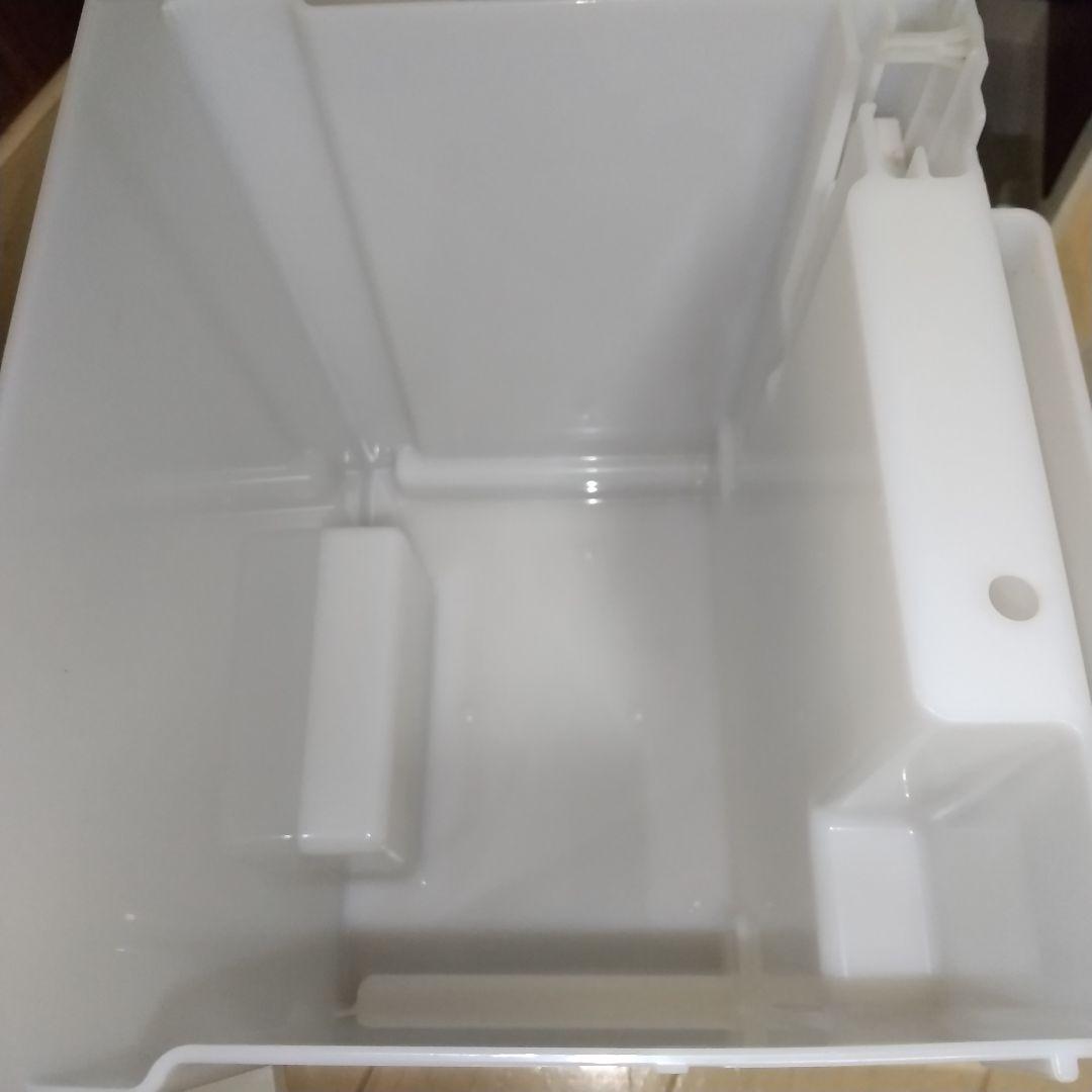 これからの時期に大活躍➰コンプレッサー式コロナ衣類乾燥除湿機