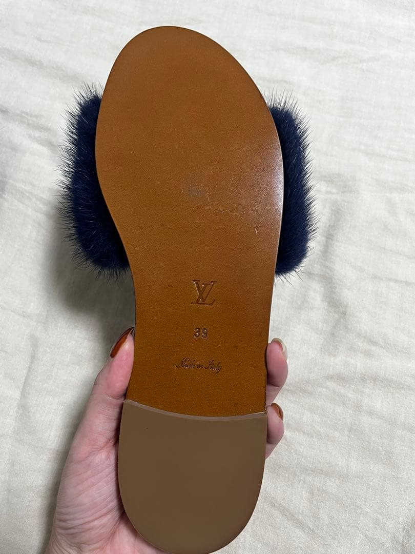 【美品】Louis Vuitton ネイビー ファー サンダル ルイヴィトン