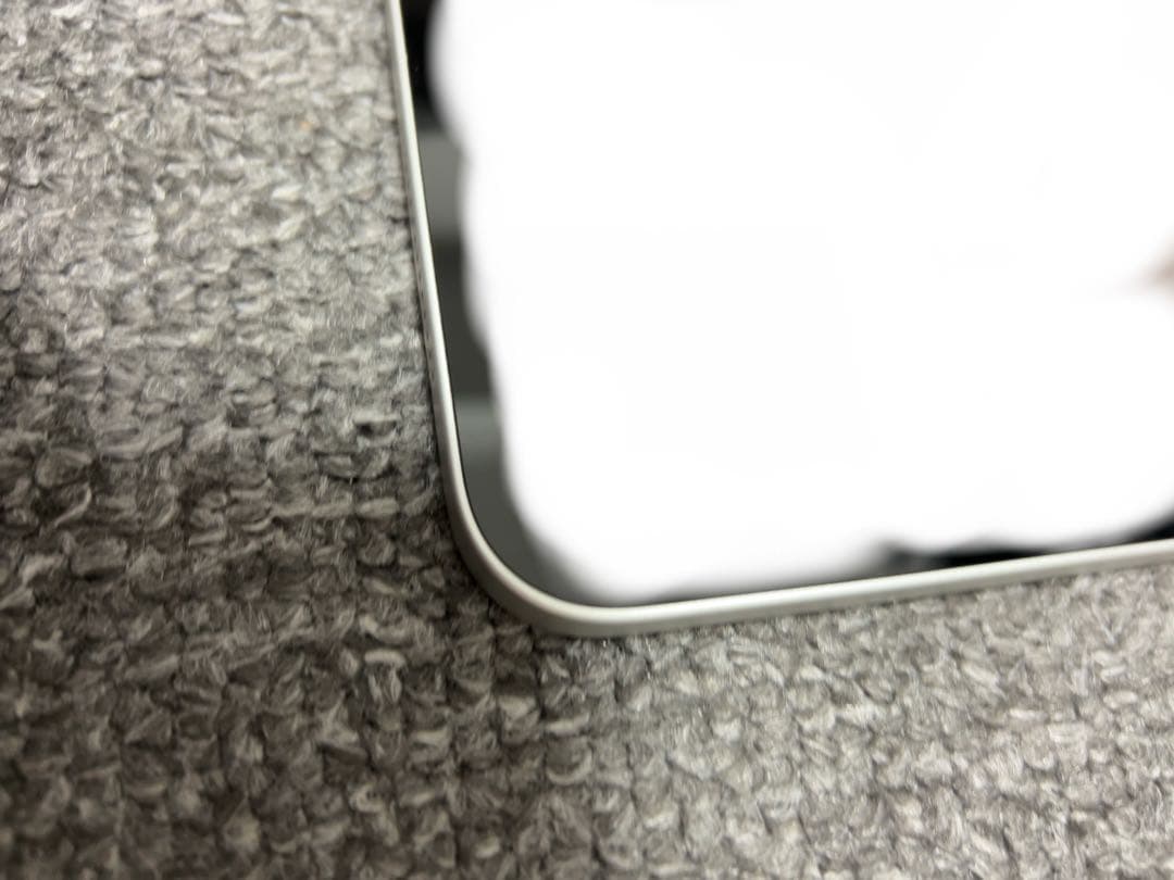 iPad (第10世代) シルバー 本体 箱付き 美品