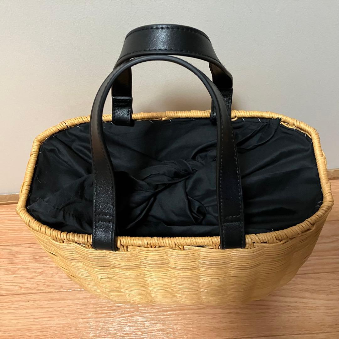 【未使用】北欧、暮らしの道具店　ころんと丸いレザーハンドルのかごバッグ